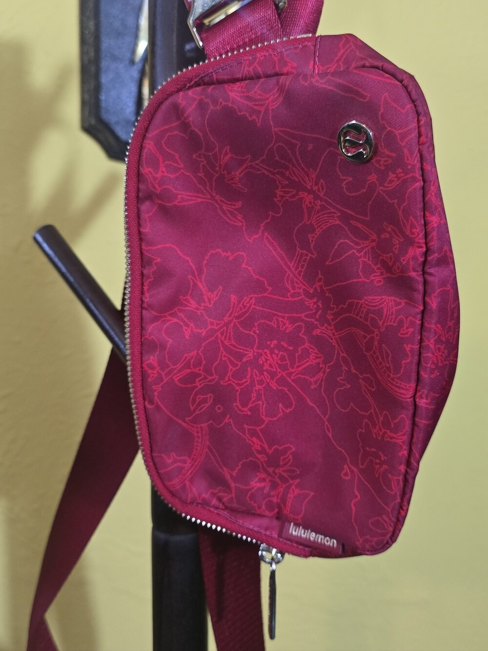 Lululemon athletica Women's Pink Floral Crossbody/ Bumbag Bag